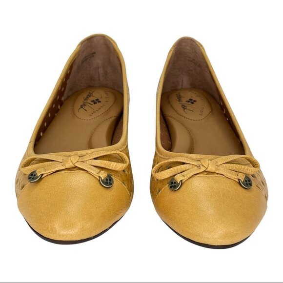 Patricia Nash Bettina Ochre Leather Perforated Bow Accent Womens Flats Size 6M - Picture 4 of 13